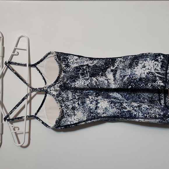 Lululemon Racerback Tank Top - Picture 2 of 4